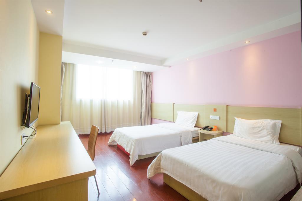 7Days Inn Guangzhou South Railway Station Nan Pu Metro Station المظهر الخارجي الصورة