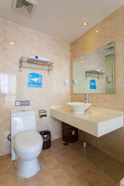 7Days Inn Guangzhou South Railway Station Nan Pu Metro Station الغرفة الصورة